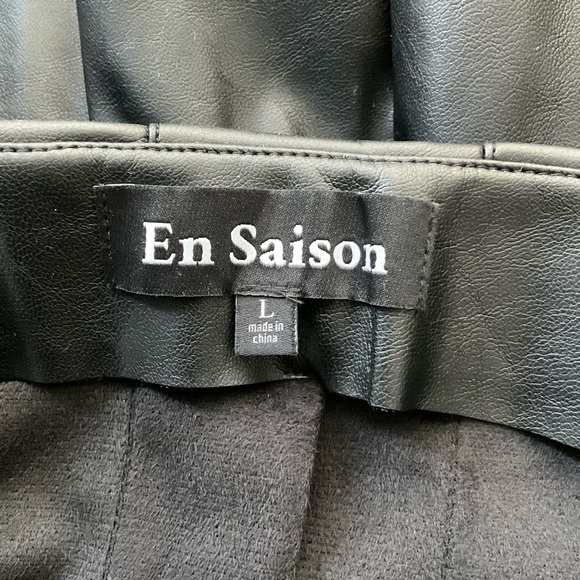 Black Vegan Leather Pleated Tennis Skirt Large - Picture 5 of 6